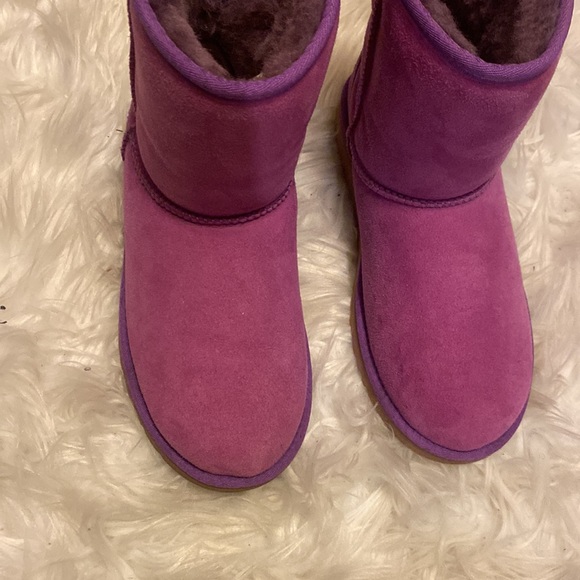 COPY - Bright purple UGG boots - Picture 3 of 8